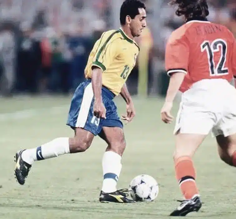 image-15 Morre Zé Carlos, lateral da Seleção Brasileira na Copa de 98, aos 56 anos