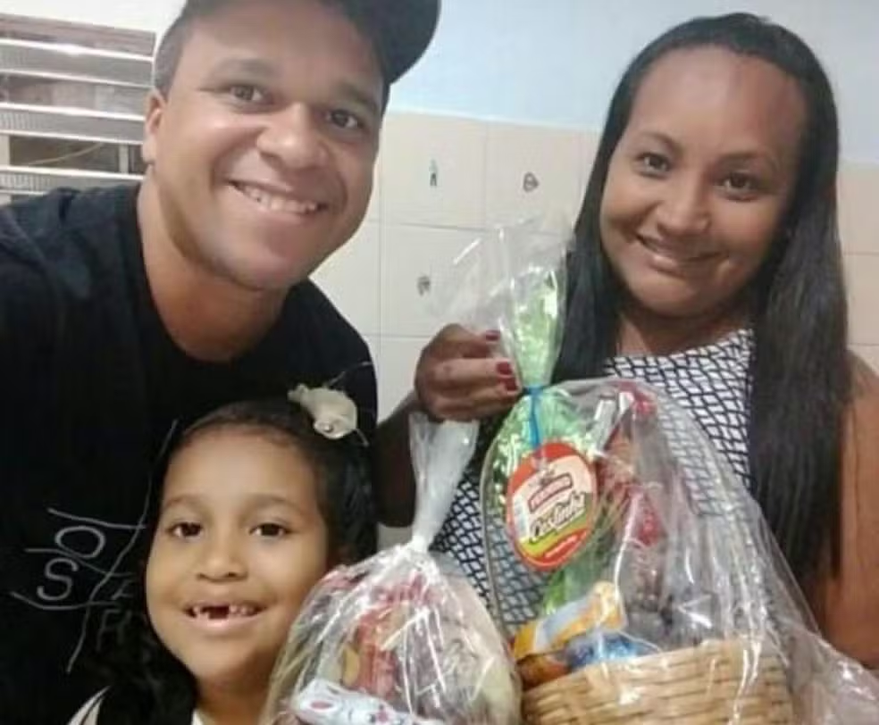 image-22 'Pai, pai', gritou menina de 12 anos antes de ser morta por tiro quando brincava em praça no Rio