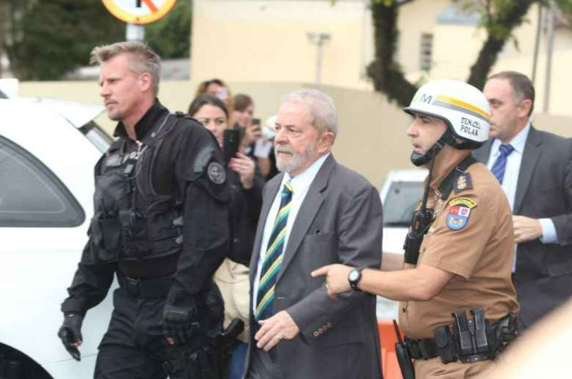 image-123 🔥 De heróis da pátria à prisão: Quatro ex-presidentes do Brasil caem em sete anos!