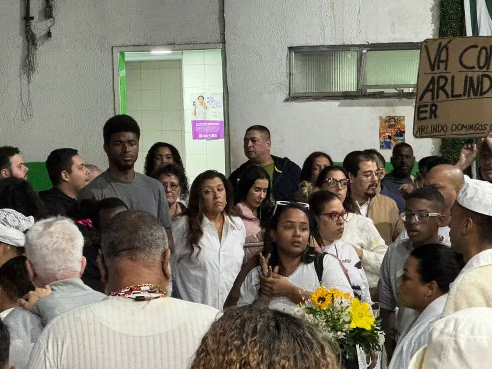 image-270 Arlindo Cruz se despede em GRANDE ESTILO: cerveja liberada, churrasco e samba até o último adeus emocionam o Brasil
