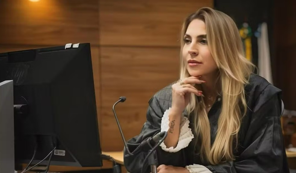 image-53 ⚖️ Ela perdeu o amor da sua vida para o Comando Vermelho… e agora transforma a dor em justiça