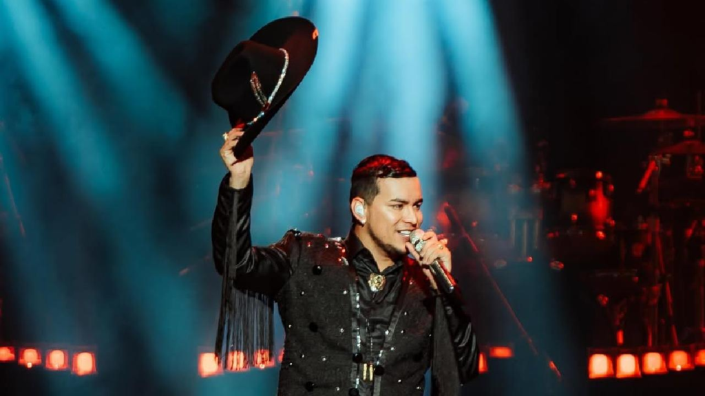 image-40-1024x576 Após queda de avião, morte de cantor é confirmada